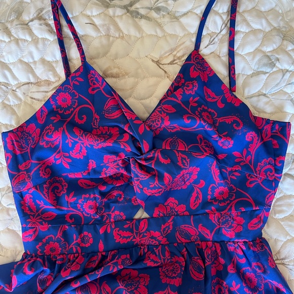 Cupshe Floral Print Knotted V-Neck Maxi Dress - Picture 3 of 8